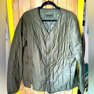 Uniqlo Olive Quilted Unisex jacket